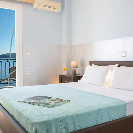 Agoritsa Beachfront With Its Own Pontoon * Nydri (Lefkada)