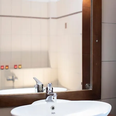 Apartment Agoritsa Beachfront With Its Own Pontoon *