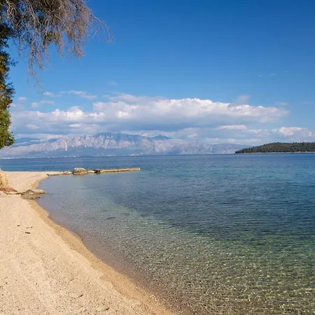 Agoritsa Beachfront With Its Own Pontoon * 奈德里