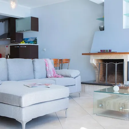 Agoritsa Beachfront With Its Own Pontoon *