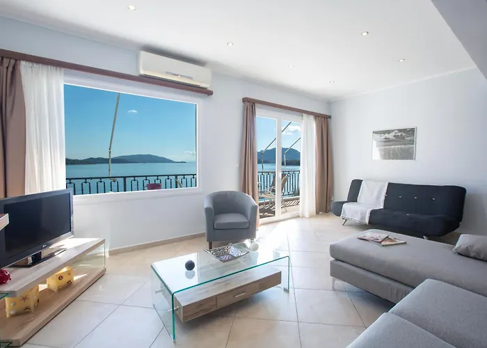 Agoritsa Beachfront With Its Own Pontoon Nydri (Lefkada)