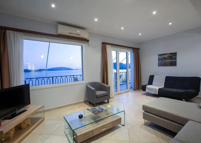 Appartement Agoritsa Beachfront With Its Own Pontoon