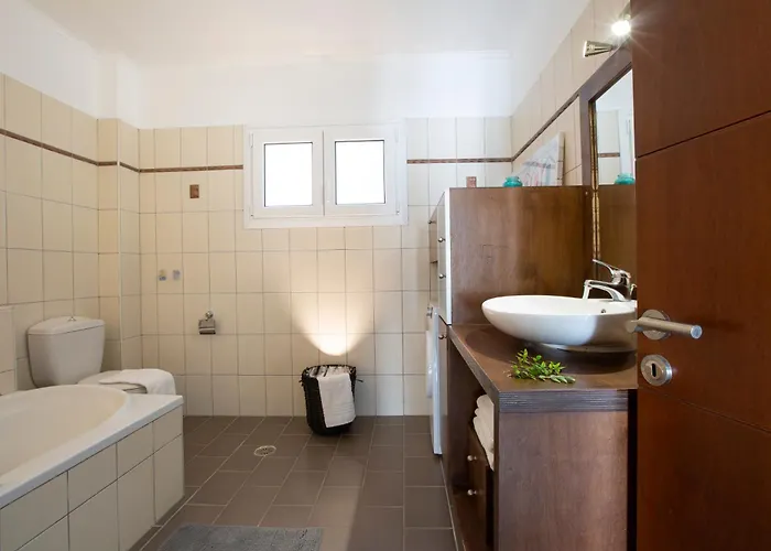 Agoritsa Beachfront With Its Own Pontoon Nydri (Lefkada)